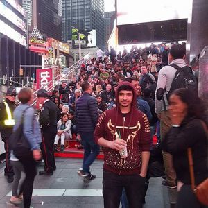 Meet your Posher, Ahmad h